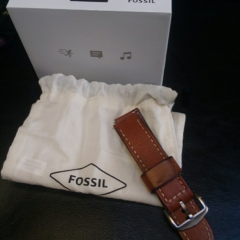 Fossil Caramel bracelet 🆓🌞 with purchase
